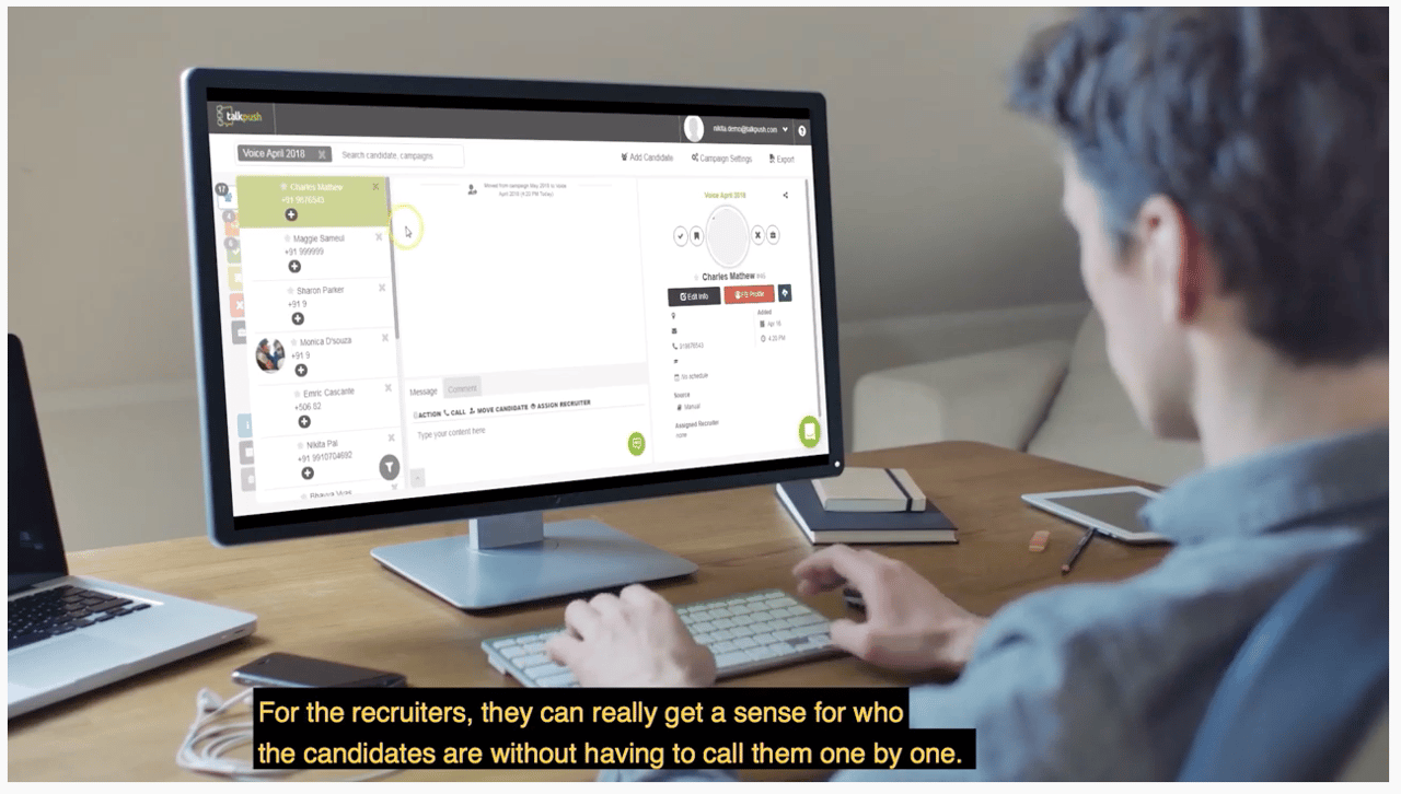Vídeo de caso práctico de Talkpush Recruiter using Talkpush software looking at computer screen